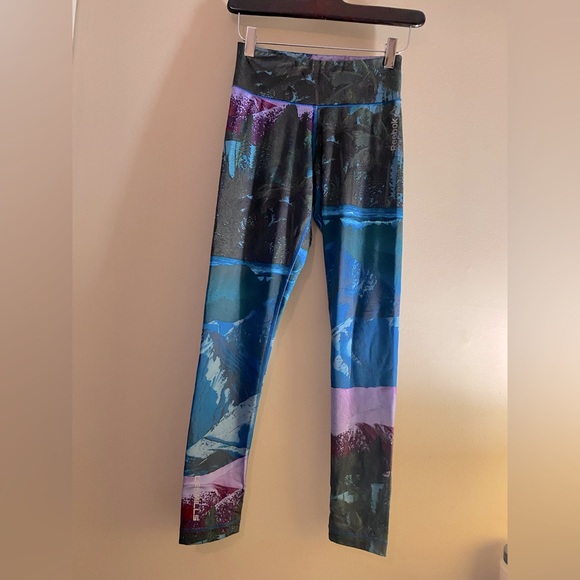 Reebok LEs Mills Scenic Mountain print leggings - Picture 4 of 8